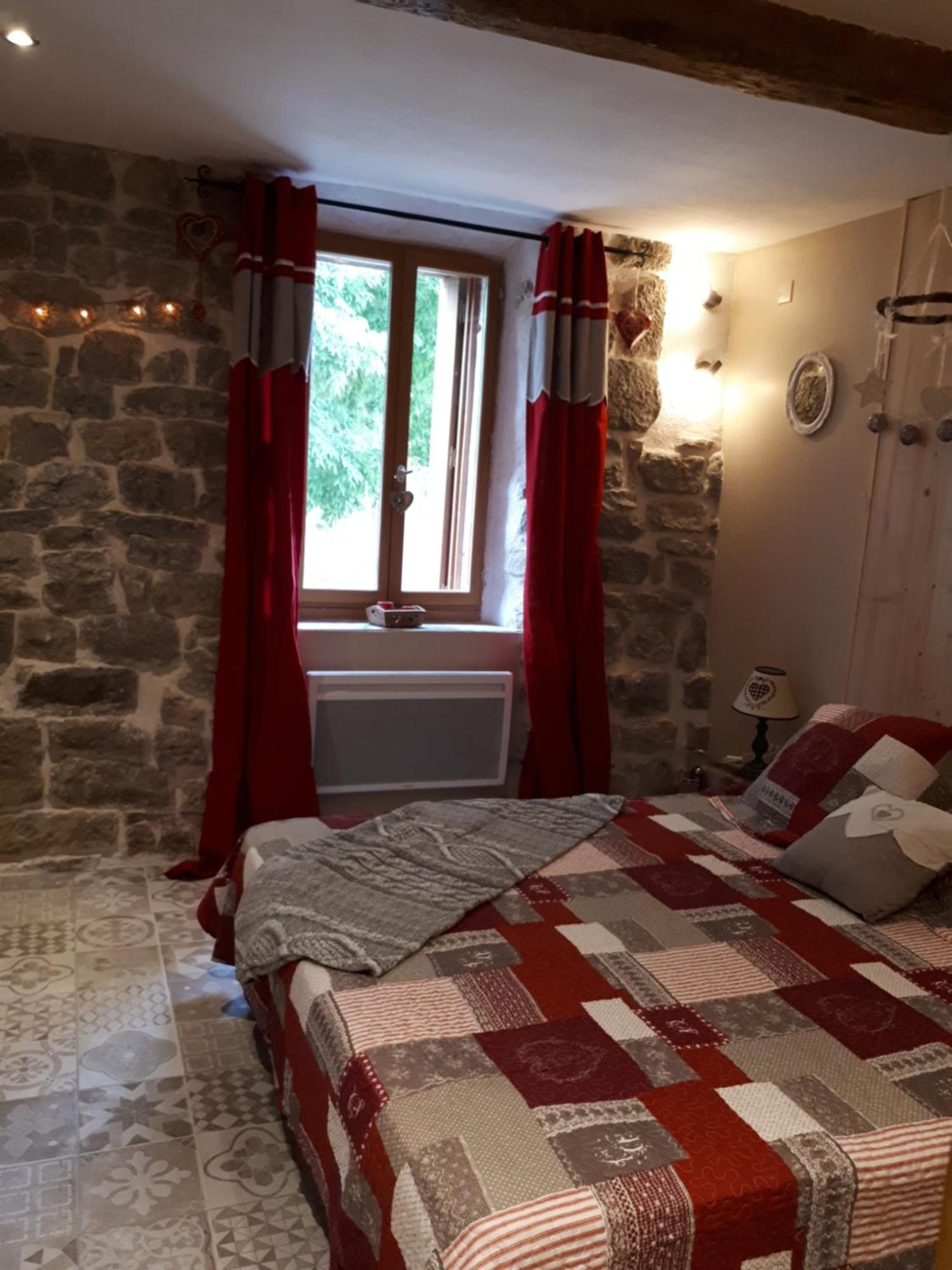 Chambres D Hotes Le Clos Des Vins D Anges Saint-Pierre-des-Champs Екстер'єр фото